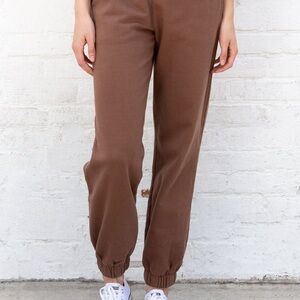 Brandy Melville Rosa Sweatpants
